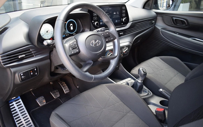 Hyundai Bayon cena 79900 przebieg: 8100, rok produkcji 2022 z Brzeszcze małe 407